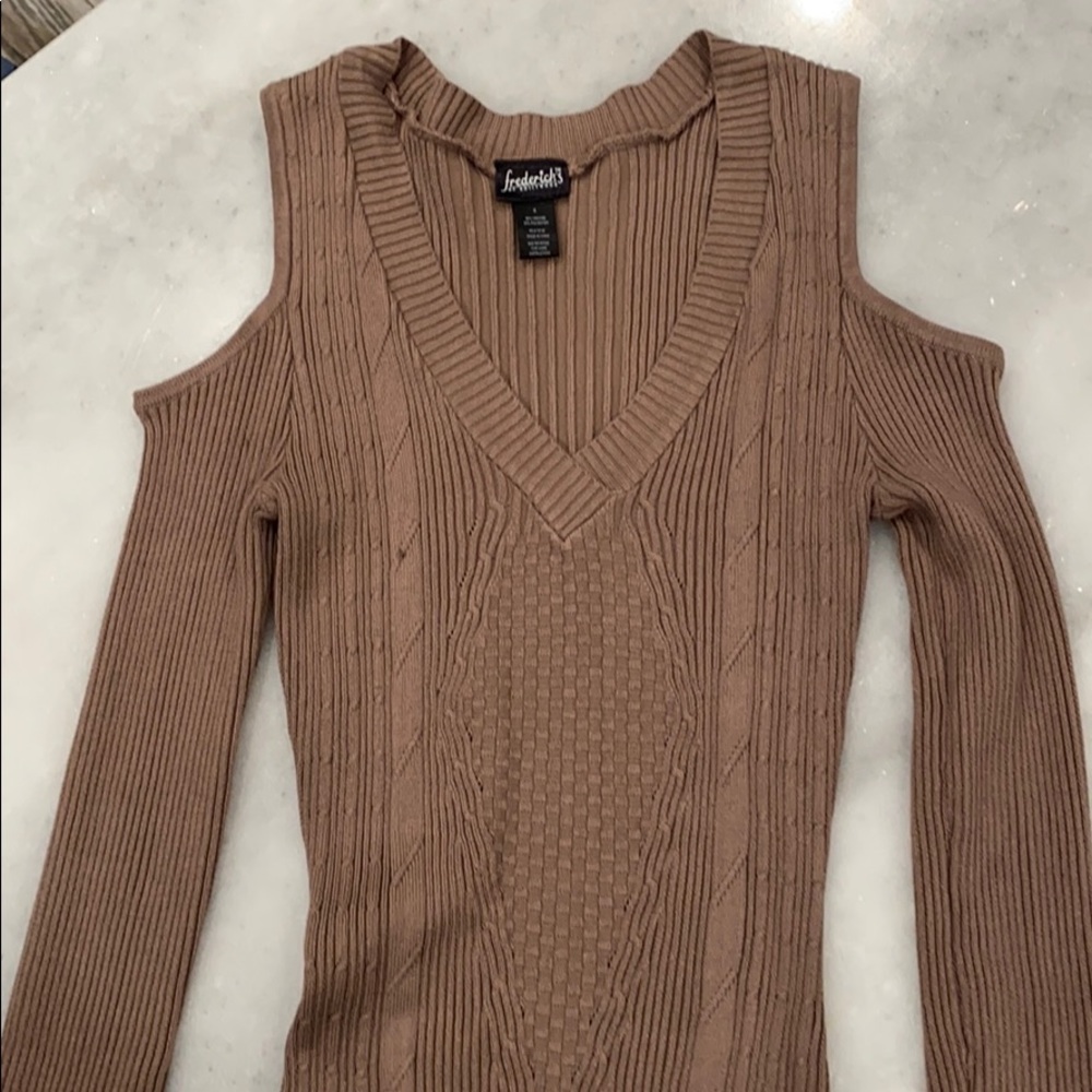 Fredricks Of Hollywood Cold shoulder dress